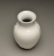 Load image into Gallery viewer, Dogwood Vase in Dogwood White, 5.75"h (Ben Owen III)