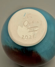 Load image into Gallery viewer, Han Vase in Chinese Blue, 8.5"h (Ben Owen III)