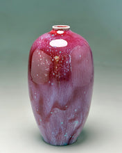 Load image into Gallery viewer, Egg Vase in Aurora, 9"h (Ben Owen III)
