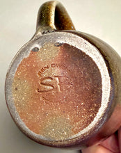 Load image into Gallery viewer, Mug in Copper Penny 4.25"h (Tableware Collection)