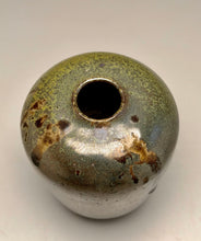 Load image into Gallery viewer, Egg Vase in Frogskin, 4.25"h (Ben Owen Sr.)