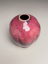 Load image into Gallery viewer, Melon Egg Vase #2 in Pomegranate, 5"h (Ben Owen III)