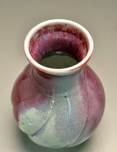 Load image into Gallery viewer, Melon Han Vase in Aurora, 9"h (Ben Owen III)
