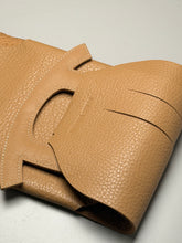 Load image into Gallery viewer, The Busbee Bag - Tan
