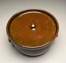 Load image into Gallery viewer, Lidded Casserole Dish in Tobacco Spit, 5"h (Ben Owen Sr.)
