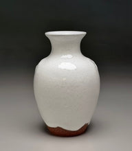 Load image into Gallery viewer, Dogwood Vase in Dogwood White, 5.75"h (Ben Owen III)
