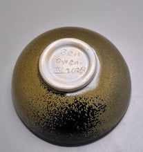 Load image into Gallery viewer, Bowl in Nebular Purple with New Rutile, 4.75"dia.  (Benjamin Owen IV)
