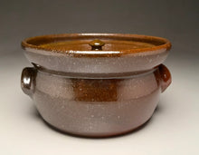 Load image into Gallery viewer, Lidded Casserole Dish in Tobacco Spit, 5"h (Ben Owen Sr.)
