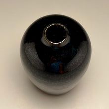 Load image into Gallery viewer, Egg Vase in Mirror Black, 5.5"h (Ben Owen III)
