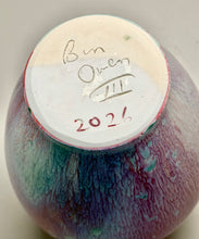 Load image into Gallery viewer, Tang Vase in Aurora, 8.5"h (Ben Owen III)

