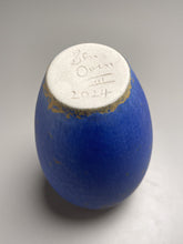 Load image into Gallery viewer, Egg Vase in Stardust Blue, 8.5&quot;h (Ben Owen III)
