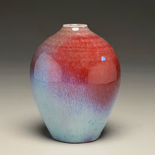 Load image into Gallery viewer, Egg Vase #1 in Aurora, 5"h (Ben Owen III)
