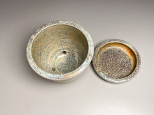 Load image into Gallery viewer, Combed Planter Set in Cloud Blue, 7&quot;dia. (Ben Owen Pottery Collection)
