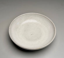 Load image into Gallery viewer, Serving Bowl in Dogwood White, 6.75"dia. (Ben Owen Sr.)
