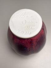 Load image into Gallery viewer, Melon Egg Vase #2 in Pomegranate, 5"h (Ben Owen III)
