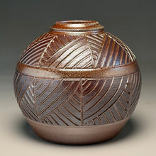 Load image into Gallery viewer, Carved Urn in Salt Glaze, 7.75"h (Ben Owen III)

