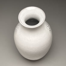 Load image into Gallery viewer, Dogwood Vase in Dogwood White, 12.75&quot;h (Ben Owen III)
