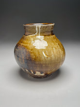 Load image into Gallery viewer, Flower Vase in Amber &amp; Salt Glaze 7&quot;h (Elizabeth McAdams)
