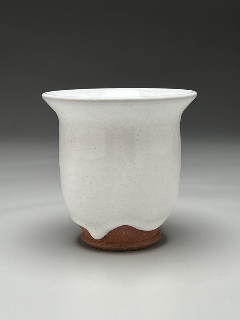 Bell Vase in Dogwood White, 4.75