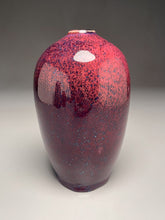 Load image into Gallery viewer, Egg Vase in Pomegranate, 8"h (Ben Owen III)
