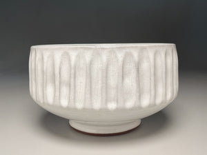 Carved Serving Bowl in Dogwood White, 8.75"dia. (Ben Owen III)