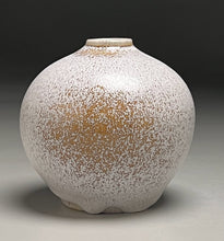 Load image into Gallery viewer, Exaggerated Egg Vase in Satin White, 4.25&quot;h (Ben Owen III)
