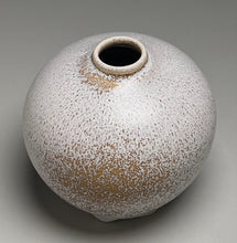 Load image into Gallery viewer, Exaggerated Egg Vase in Satin White, 4.25&quot;h (Ben Owen III)

