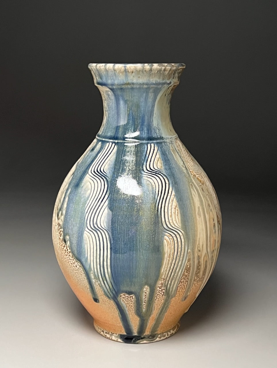 Han Vase with Combed Water Lines in Multi-Layer Glaze, 11.75