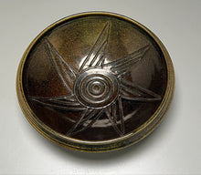 Load image into Gallery viewer, Carved Flair Bowl in Frogskin, 8.25&quot;dia. (Ben Owen III)
