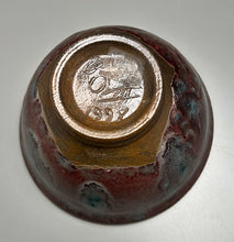 Load image into Gallery viewer, Contour Bowl in Mottled Copper Red, 5.5&quot;dia. (Ben Owen III)
