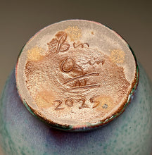 Load image into Gallery viewer, Edo Jar in Aurora, 11.75&quot;h (Ben Owen III)
