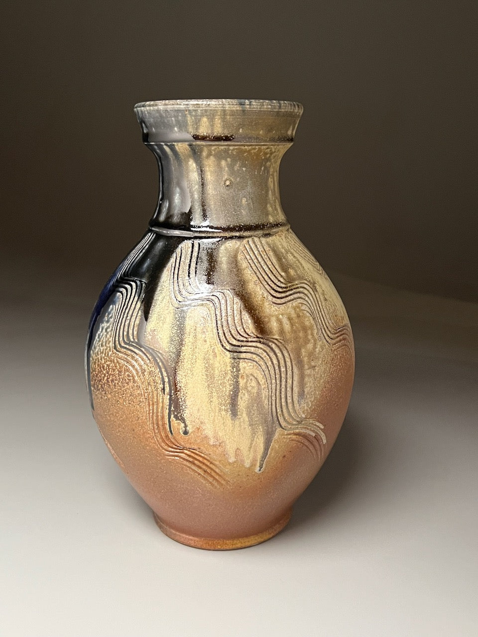 Combed Han Vase in Multi-Layer Glaze, 12