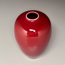 Load image into Gallery viewer, Egg Vase in Cabernet, 5.75"h (Ben Owen lll)
