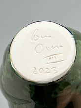 Load image into Gallery viewer, Square-Shouldered Melon Egg Vase in Lily Pad Green, 8.5"h (Ben Owen III)
