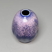 Load image into Gallery viewer, Melon Gourd Vase in Nebular Purple, 5.5"h (Ben Owen III)
